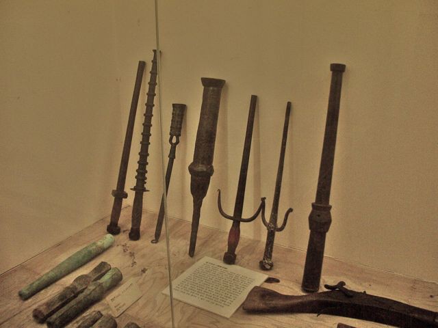 Chinese weapons.jpg