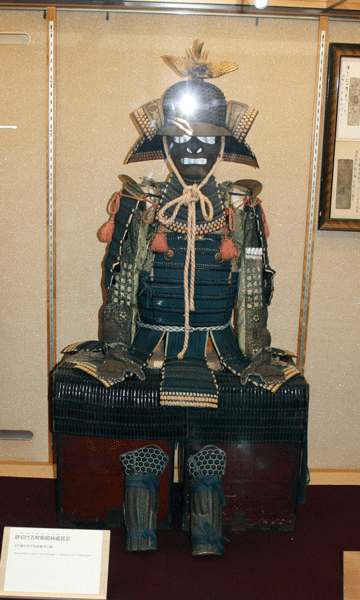 Matsudaira-Sadanao-(4th-lord)-Yoroi.gif