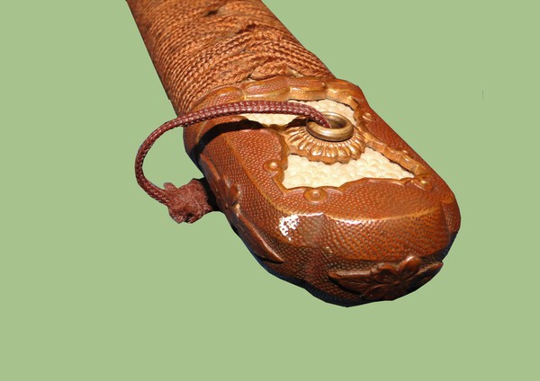 tuc5-pommel.JPG