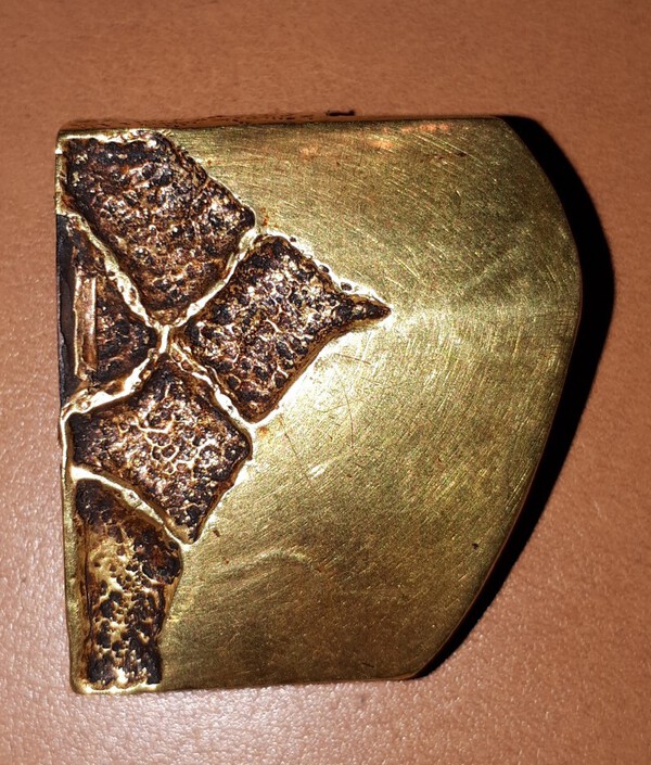 gold_foil.thumb.jpg.e84f0868dc842d35fea40f91ac155545.jpg