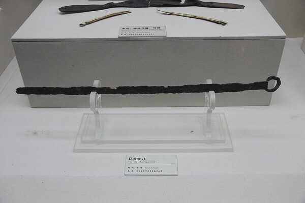 chinese sword 2.jpg