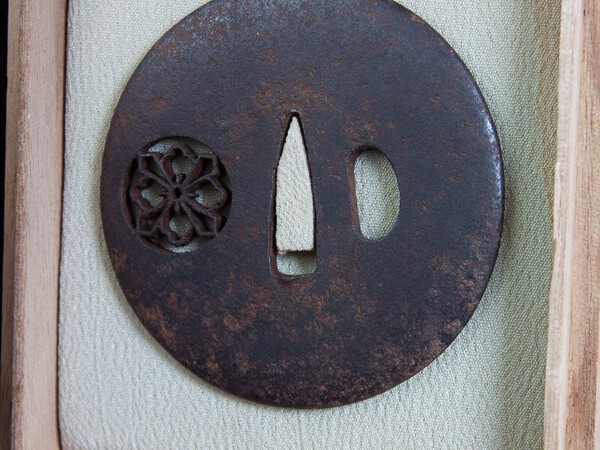 tsuba_small (18 of 20).jpg