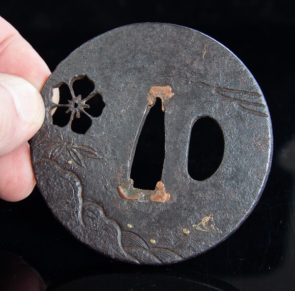 tsuba_small (4 of 20).jpg