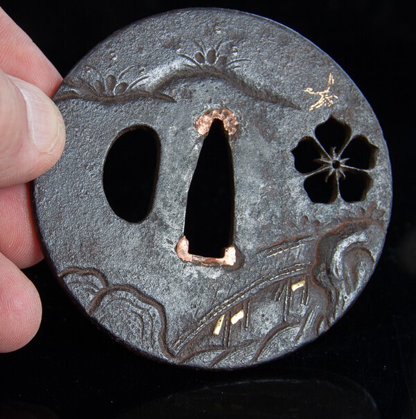 tsuba_small (5 of 20).jpg