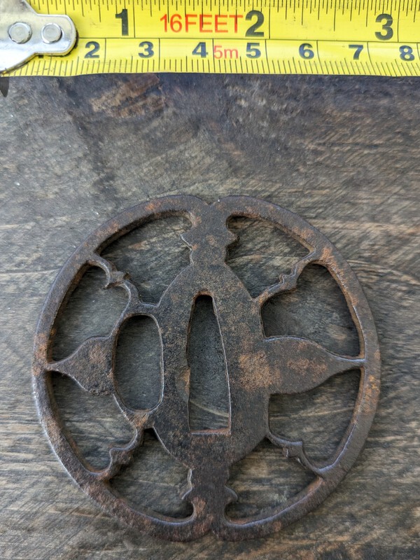 tsuba2pic1.thumb.jpg.97c163ba35a2db1389ef792931f82668.jpg