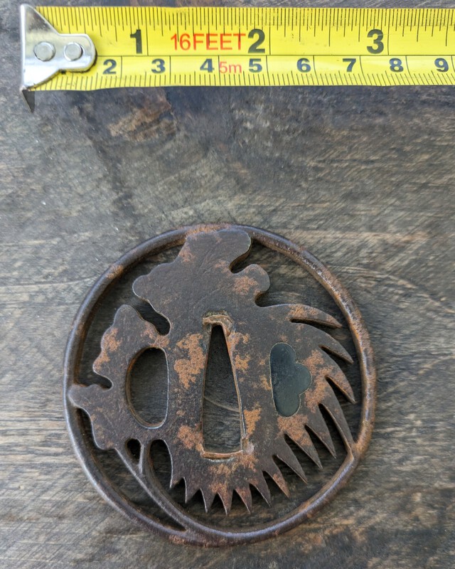 tsuba3pic1.thumb.jpg.6a5a7ec0d1ebeab5acff94669d7d70ca.jpg