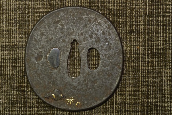 tsuba_back.jpg