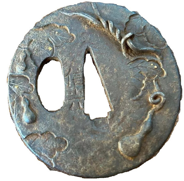 tsuba_semnata_2.jpg