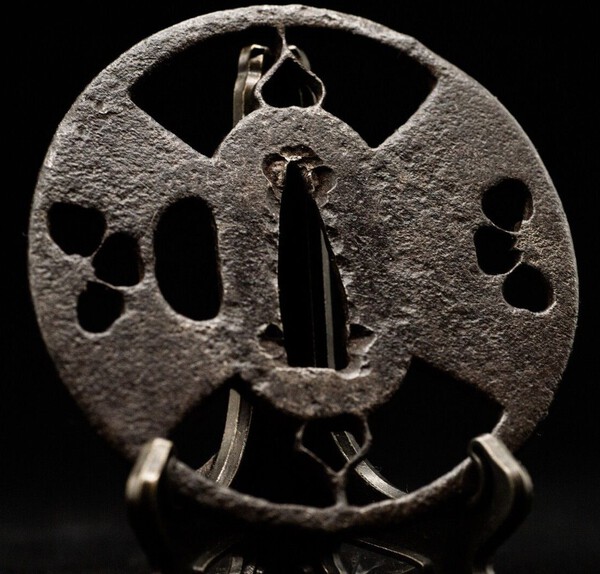 Japan Tsuba Edo 3.jpg